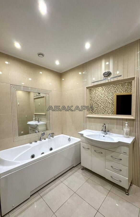 3-комнатная улица Авиаторов, 41  за 70000 руб/мес фото 10