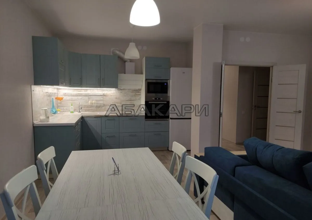 3-комнатная Взлётная улица, 7Л  за 65000 руб/мес фото 1