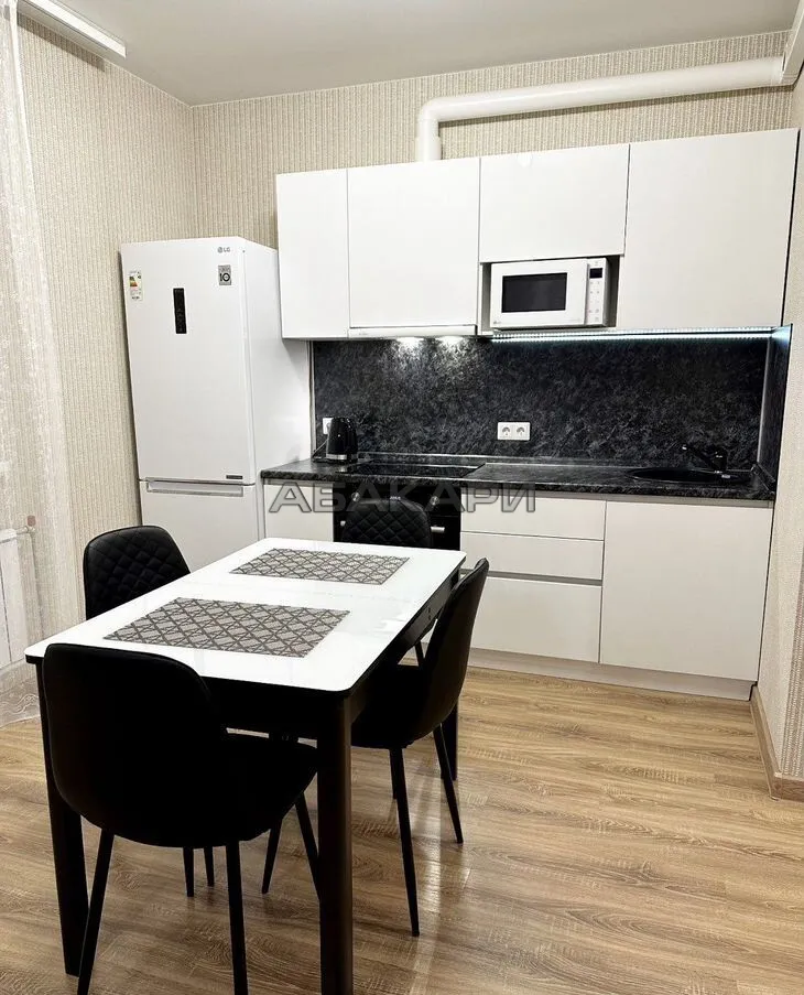 1-комнатная улица Алексеева, 48А  за 40000 руб/мес фото 1