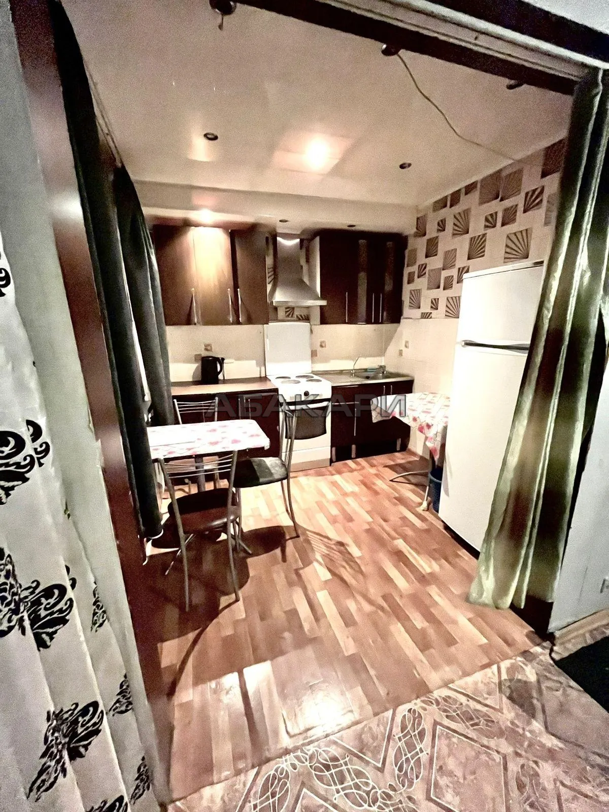 3-комнатная Спортивная улица, 186  за 35000 руб/мес фото 1