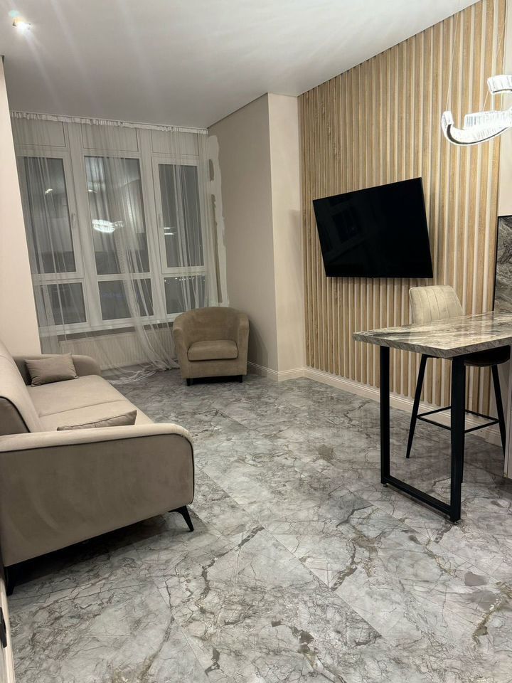 2-комнатная Октябрьская улица, 16 за 65000 руб/мес фото 1 2-комнатная Октябрьская улица, 16 за 65000 руб/мес фото 1