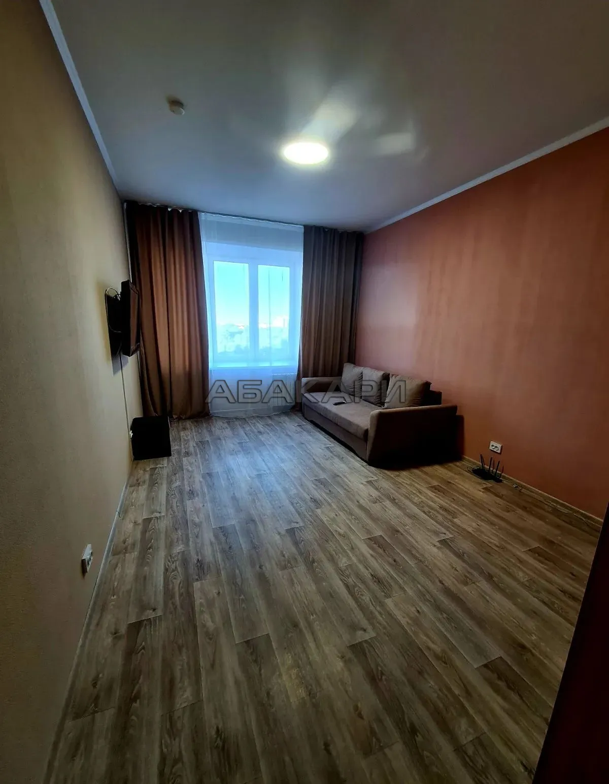 1-комнатная улица Авиаторов, 21  за 45000 руб/мес фото 2