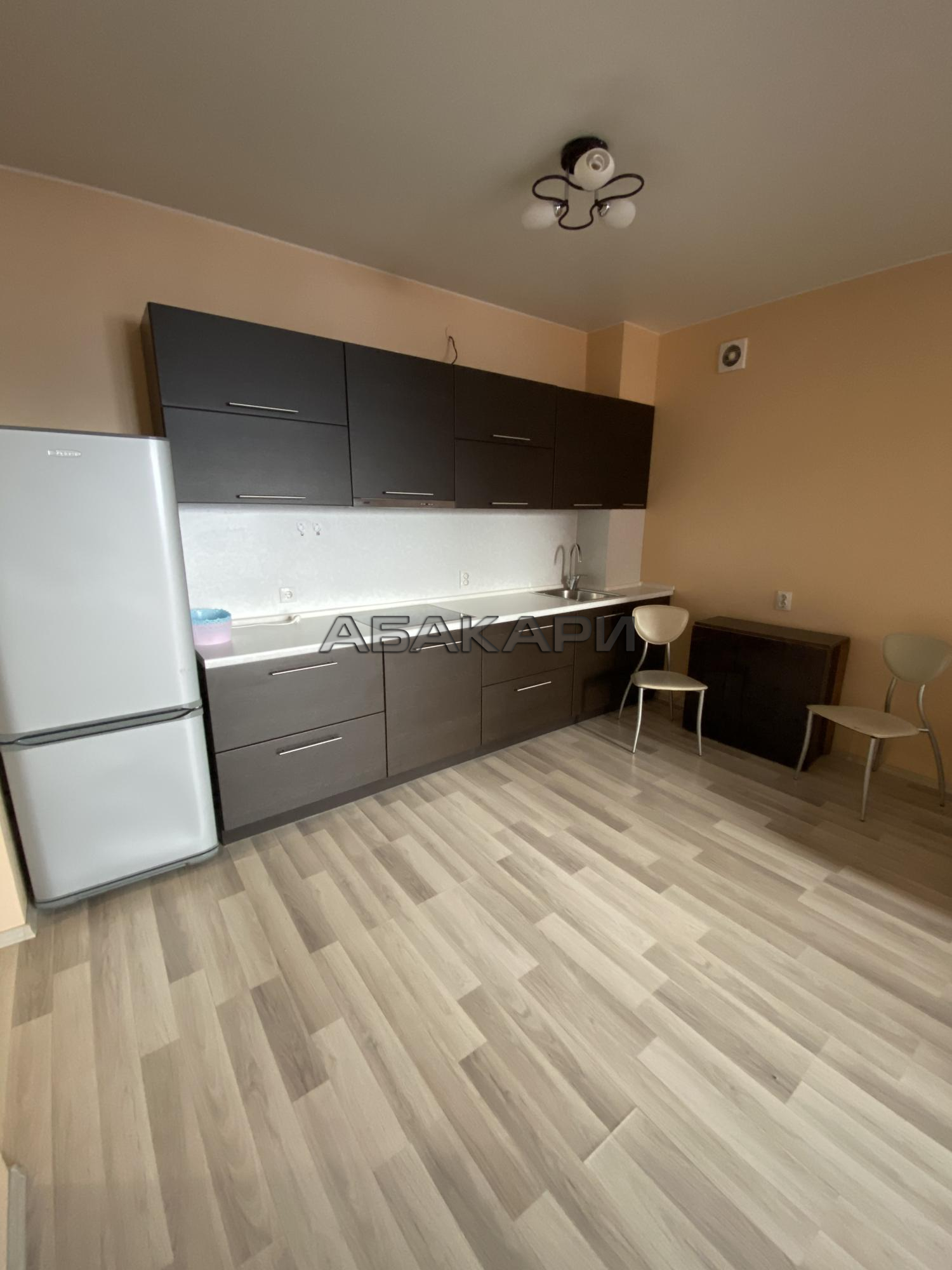 студия улица Ладо Кецховели, 17А  за 26000 руб/мес фото 1