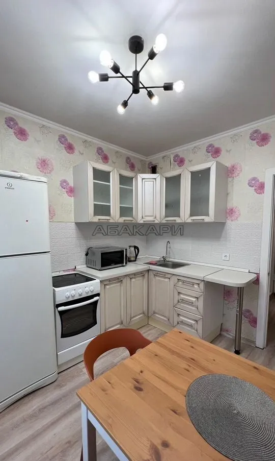 2-комнатная улица Молокова, 10 за 40000 руб/мес фото 1 2-комнатная улица Молокова, 10 за 40000 руб/мес фото 1