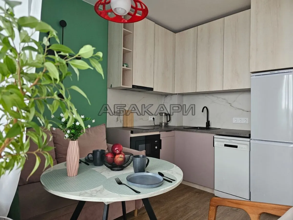 2-комнатная улица Партизана Железняка, 4  за 48000 руб/мес фото 1