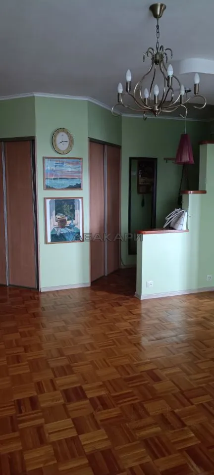 4-комнатная улица 8 Марта, 20  за 50000 руб/мес фото 9