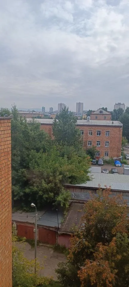 4-комнатная улица 8 Марта, 20  за 50000 руб/мес фото 31