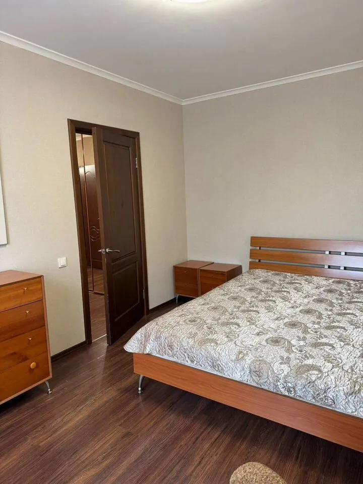 2-комнатная улица Молокова, 33  за 42000 руб/мес фото 2