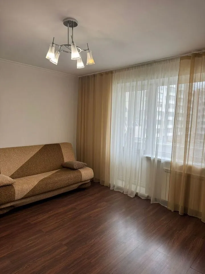 2-комнатная улица Молокова, 33  за 42000 руб/мес фото 3