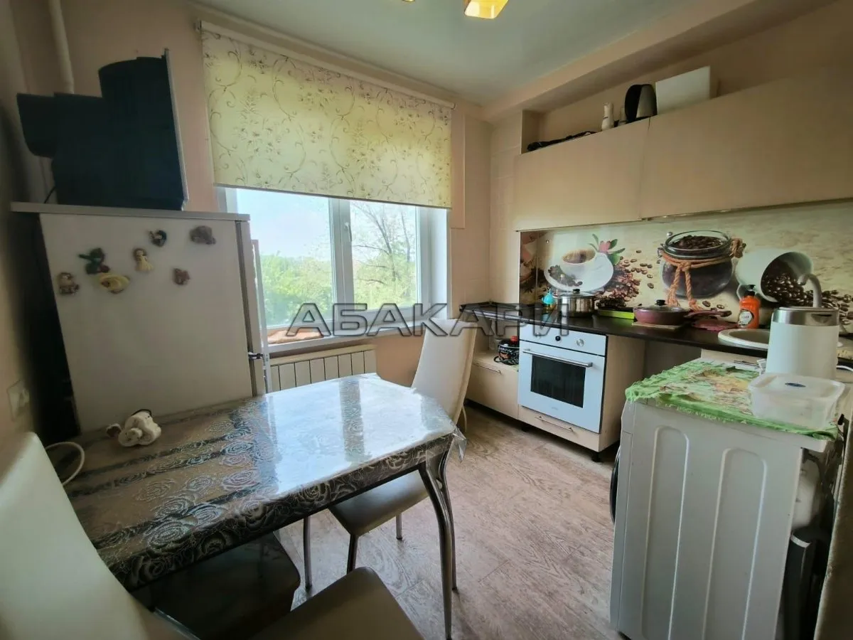 3-комнатная 2-я Краснофлотская улица, 22  за 40000 руб/мес фото 1