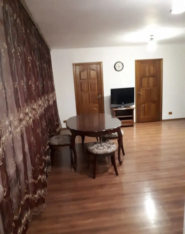 3-комнатная улица Карла Маркса, 175  за 49000 руб/мес фото 1