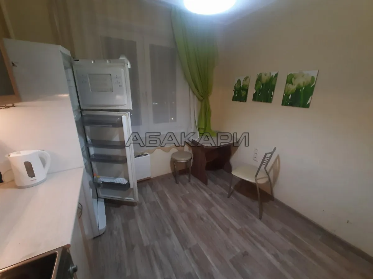 1-комнатная улица Кравченко, 2  за 32000 руб/мес фото 4
