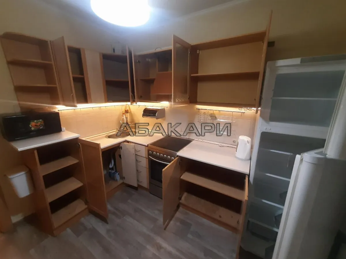 1-комнатная улица Кравченко, 2  за 32000 руб/мес фото 3