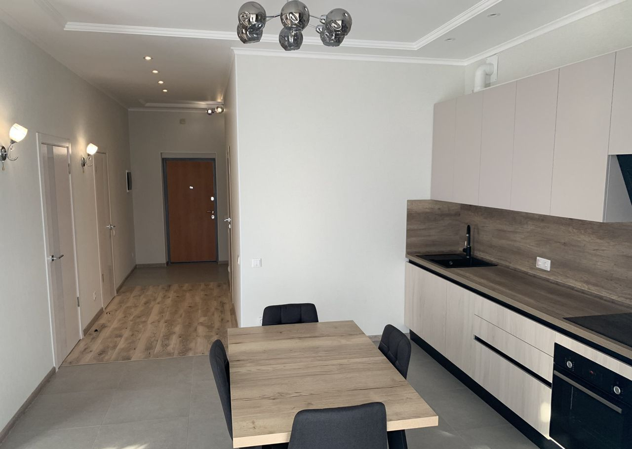 2-комнатная улица Авиаторов, 21  за 65000 руб/мес фото 3