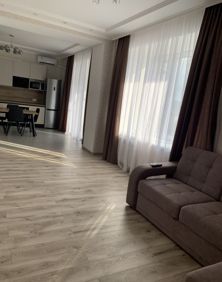 2-комнатная улица Авиаторов, 21  за 65000 руб/мес фото 7