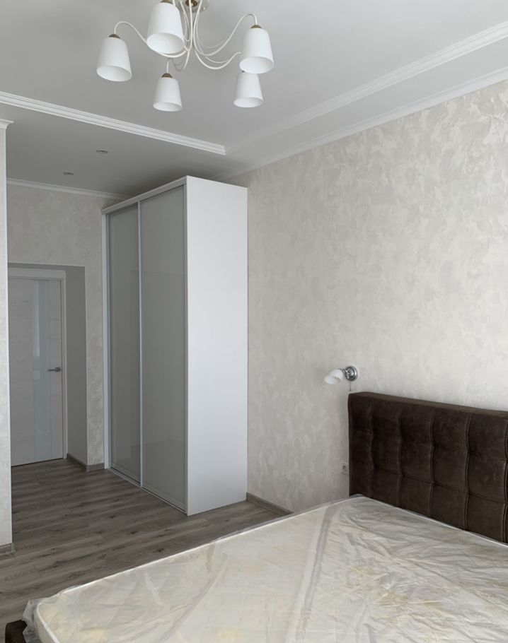 2-комнатная улица Авиаторов, 21  за 65000 руб/мес фото 12