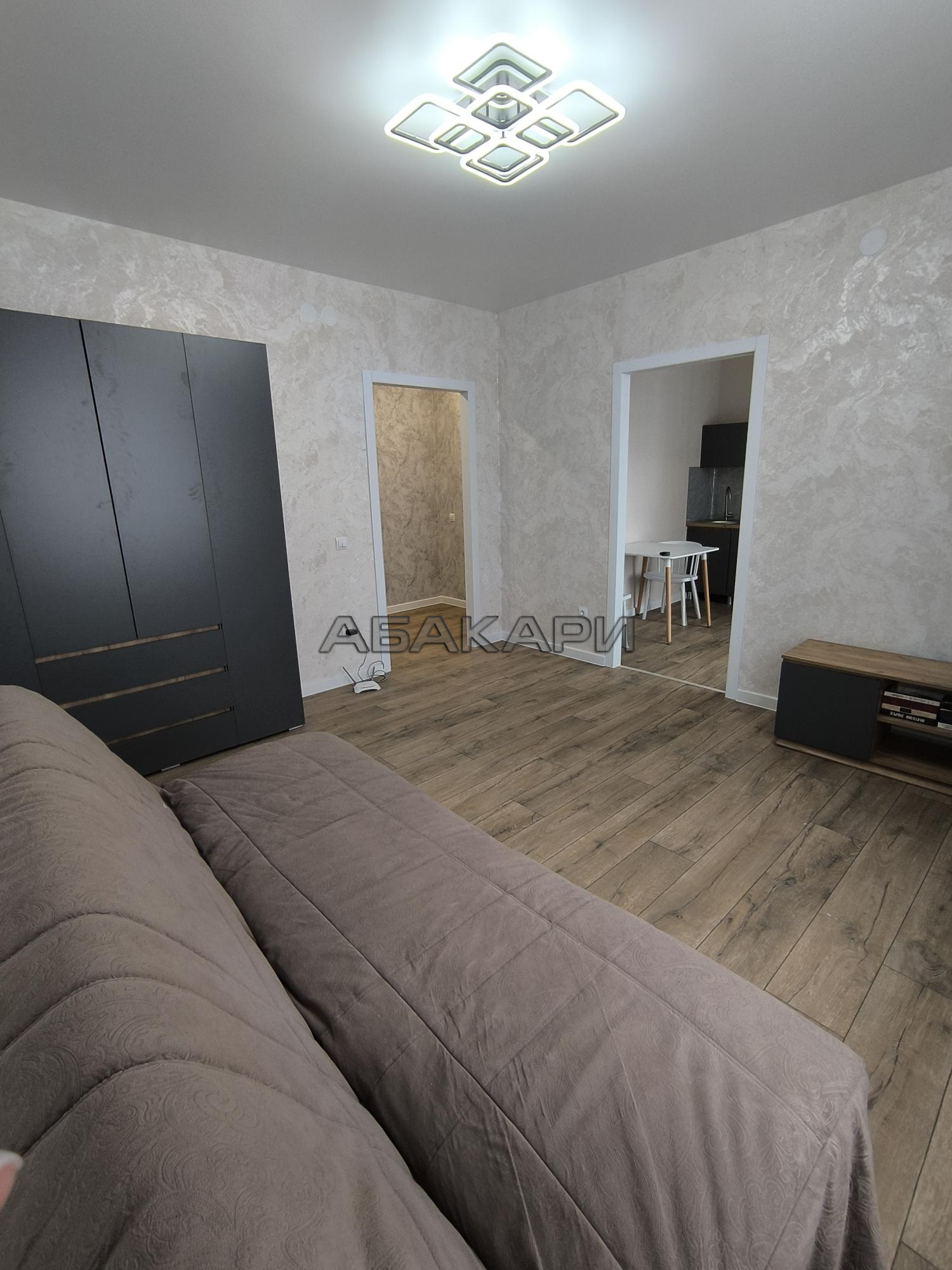 1-комнатная Апрельская улица, 9А  за 34000 руб/мес фото 4