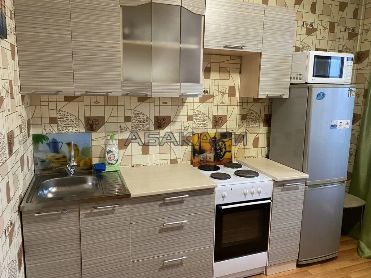 1-комнатная улица Молокова, 1А  за 30000 руб/мес фото 3