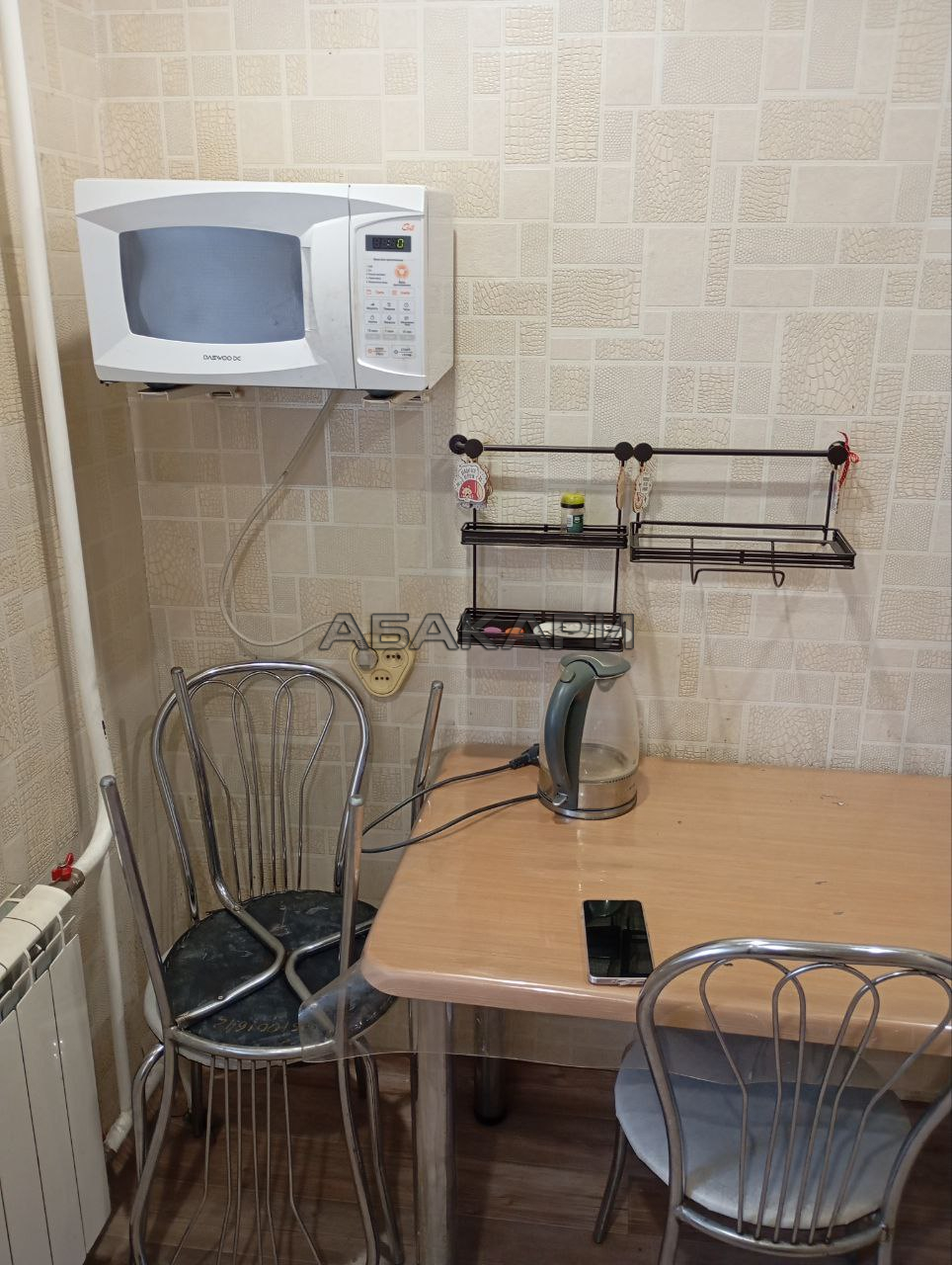 3-комнатная проспект имени Газеты Красноярский Рабочий, 80  за 35000 руб/мес фото 3