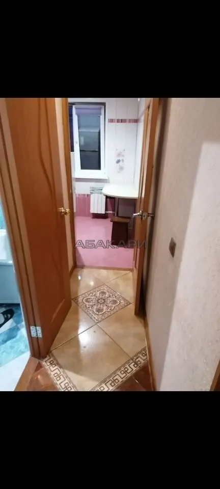 3-комнатная Новгородская улица, 4  за 39000 руб/мес фото 4