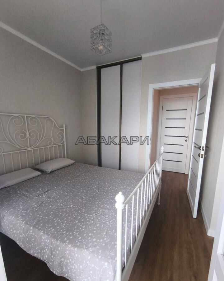 3-комнатная улица 78-й Добровольческой Бригады, 23  за 58000 руб/мес фото 5