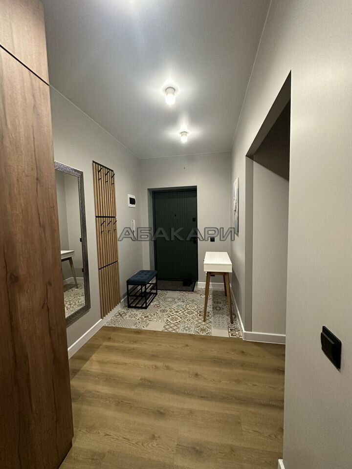 2-комнатная улица 78-й Добровольческой Бригады, 26  за 80000 руб/мес фото 1