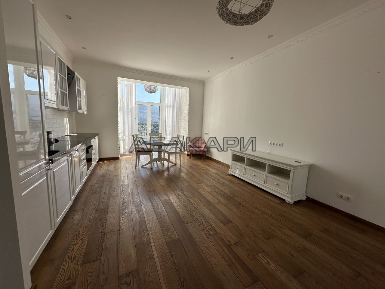 2-комнатная Живописная улица, 3к2  за 85000 руб/мес фото 2