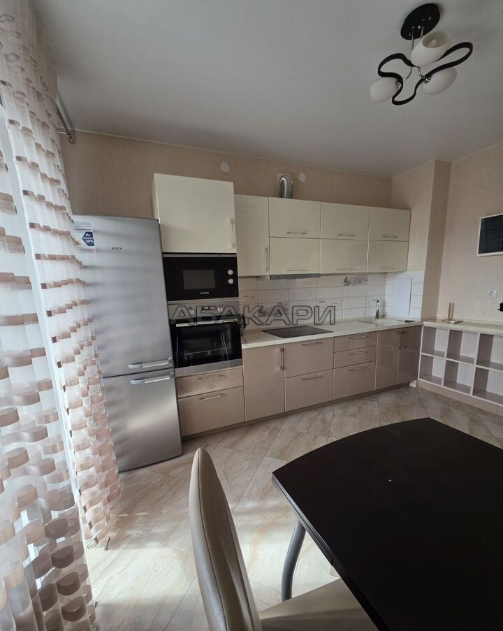 3-комнатная Парусная улица, 9  за 55000 руб/мес фото 11