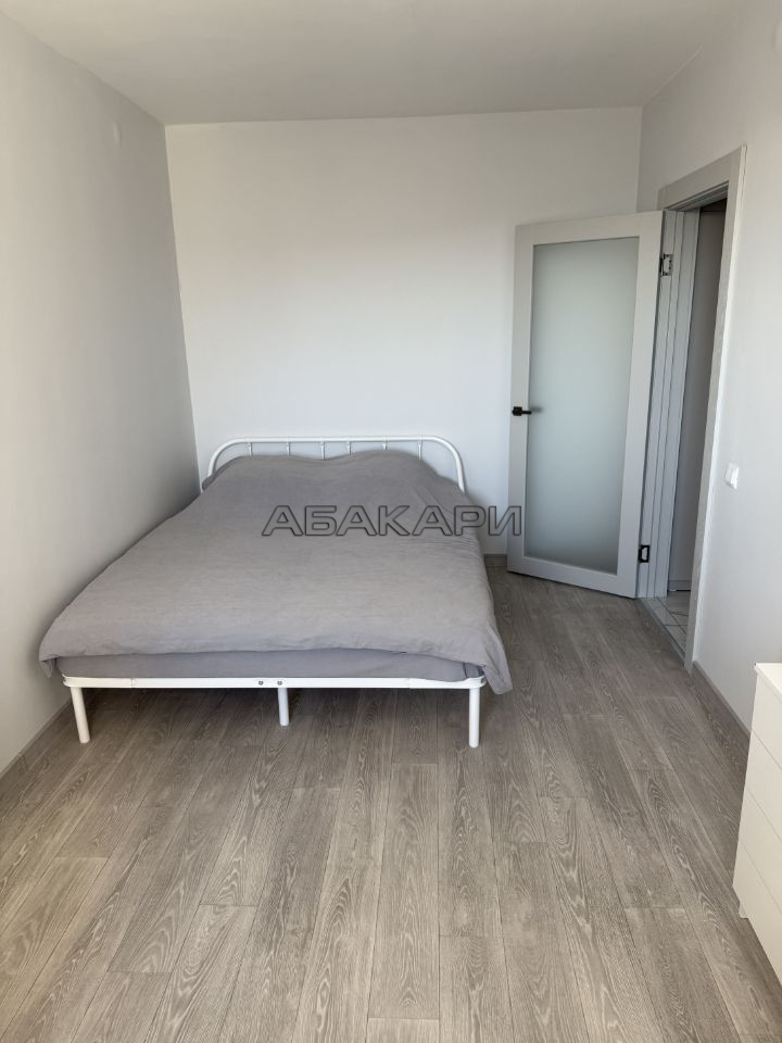 2-комнатная Свободный проспект, 10  за 45000 руб/мес фото 4