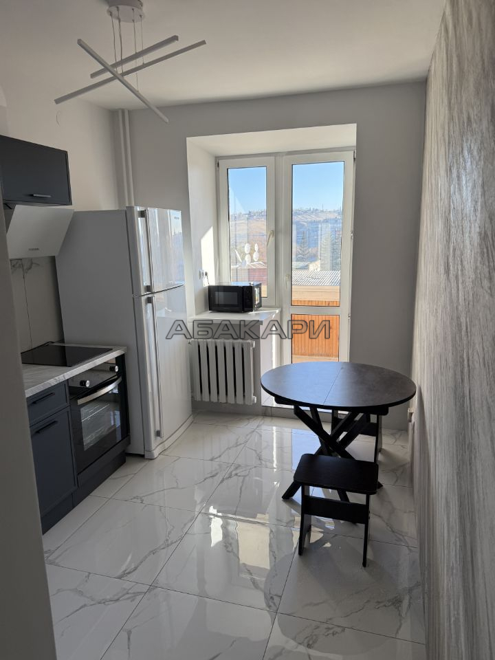 2-комнатная Свободный проспект, 10  за 45000 руб/мес фото 2