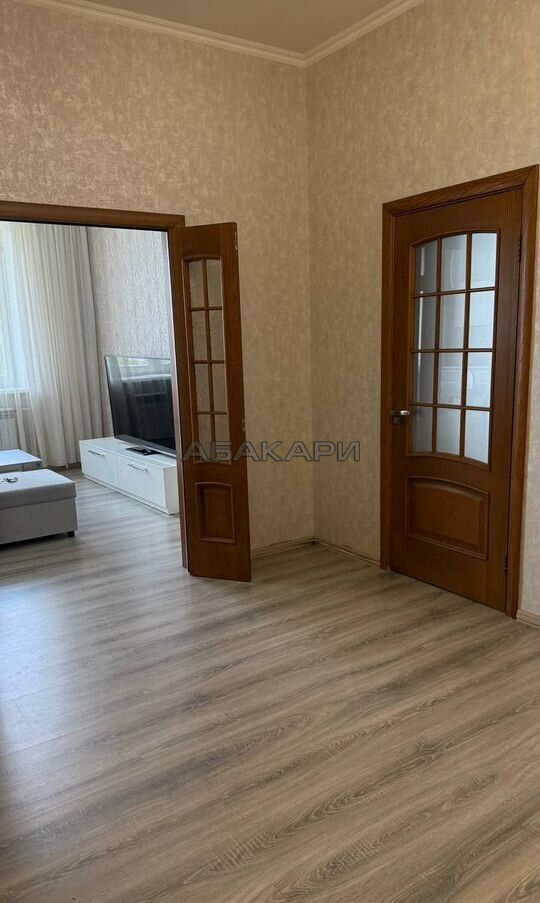 3-комнатная Свободный проспект, 64Г  за 90000 руб/мес фото 19