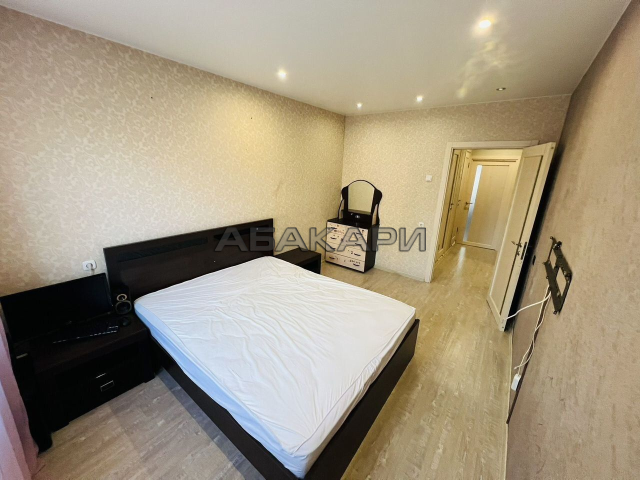 3-комнатная улица Чернышевского, 71  за 45000 руб/мес фото 3