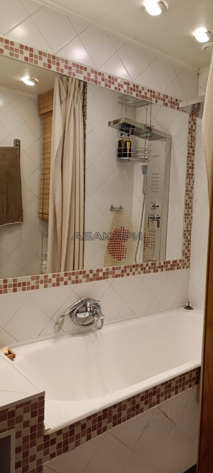 4-комнатная улица 8 Марта, 20  за 50000 руб/мес фото 23