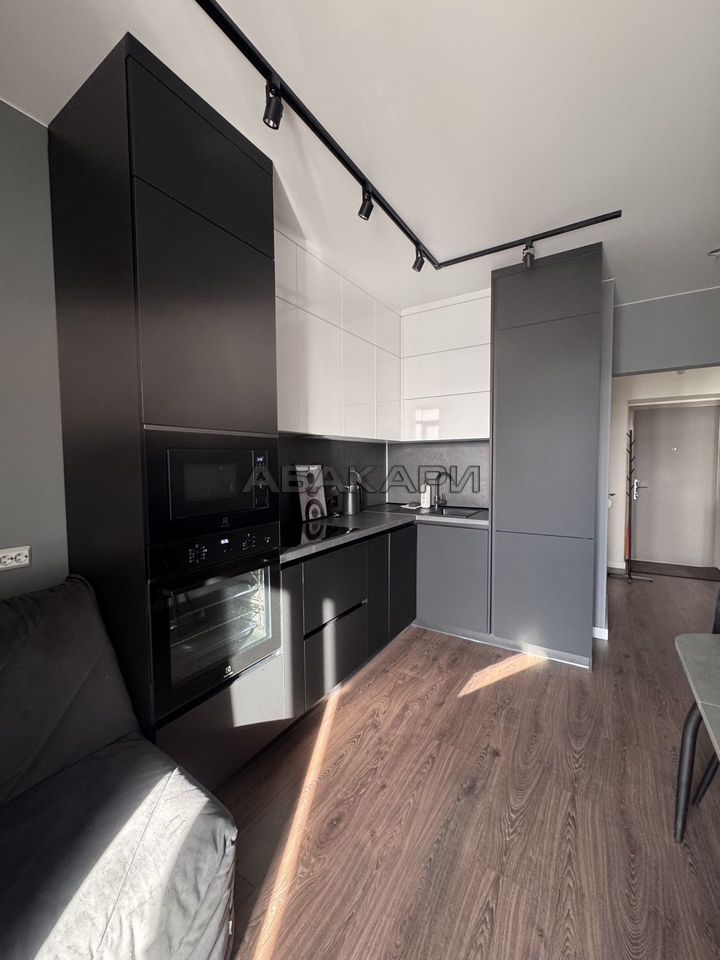 1-комнатная улица Авиаторов, 4В  за 50000 руб/мес фото 2