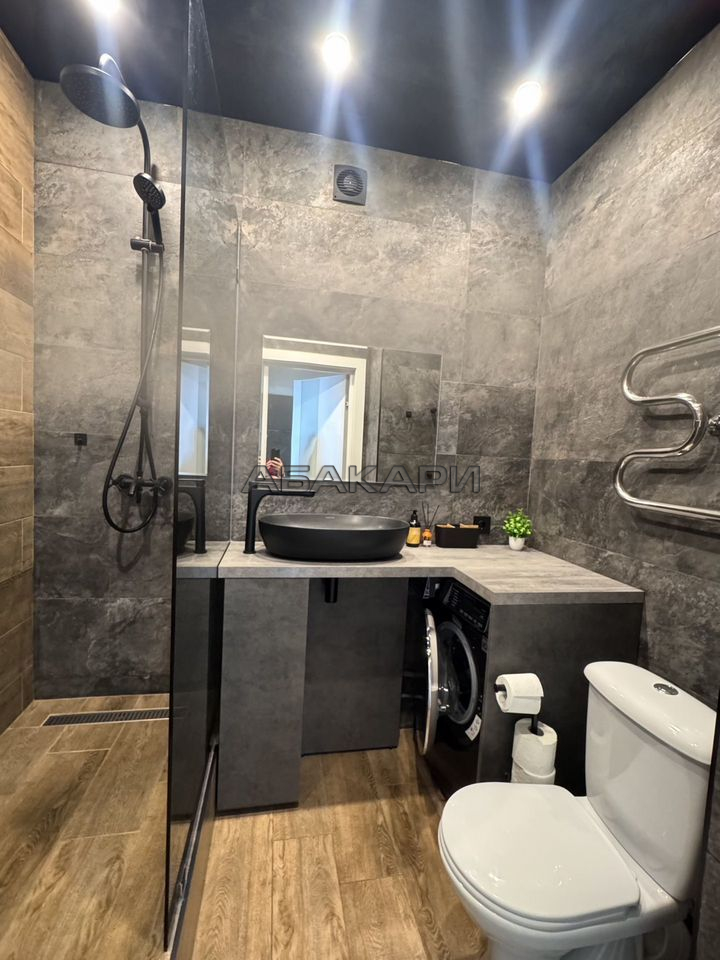 1-комнатная улица Авиаторов, 4В  за 50000 руб/мес фото 9