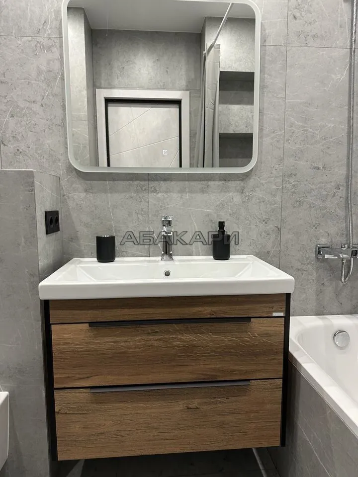 2-комнатная улица Петра Ломако, 1А за 45000 руб/мес фото 6 2-комнатная улица Петра Ломако, 1А за 45000 руб/мес фото 6