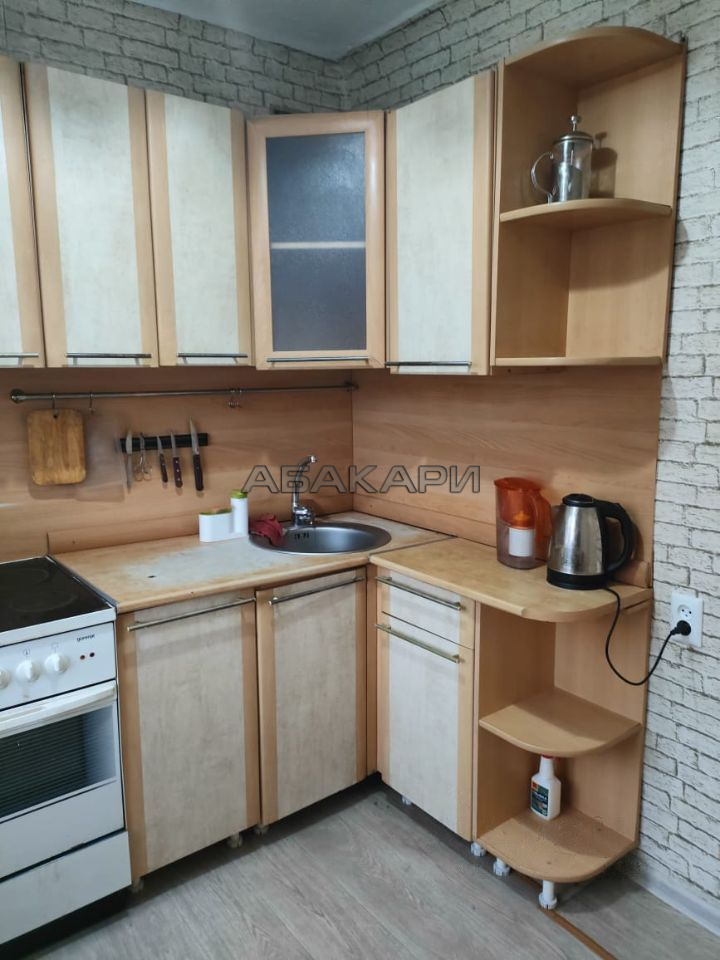 3-комнатная улица Робеспьера, 30  за 40000 руб/мес фото 2