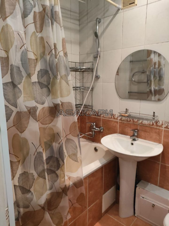 3-комнатная улица Робеспьера, 30  за 40000 руб/мес фото 4