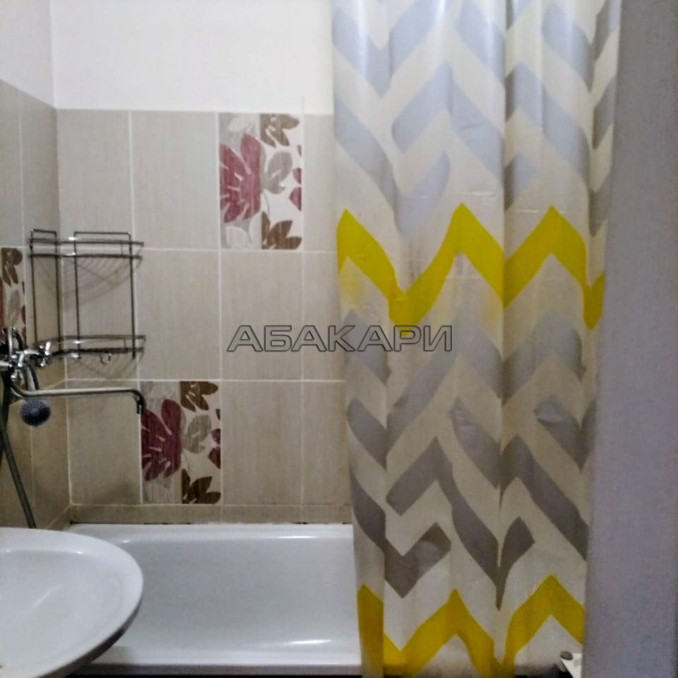 1-комнатная улица Любы Шевцовой, 78  за 28000 руб/мес фото 6