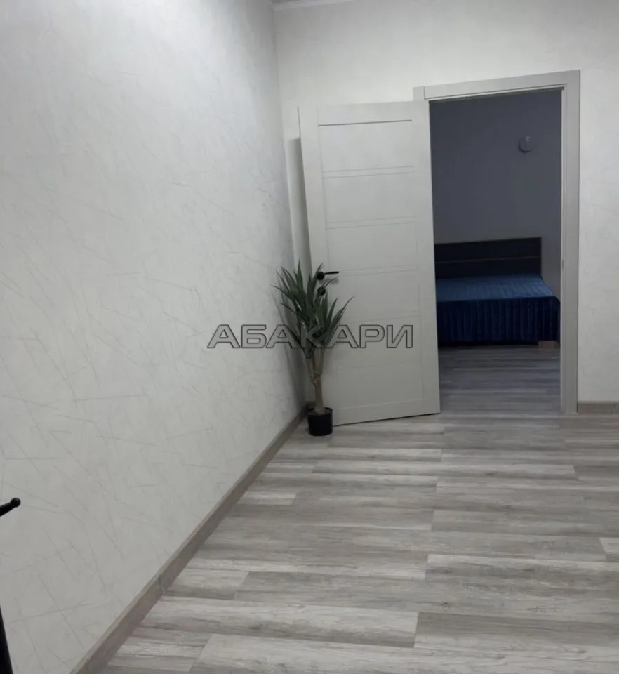 2-комнатная улица Авиаторов, 3  за 57000 руб/мес фото 6