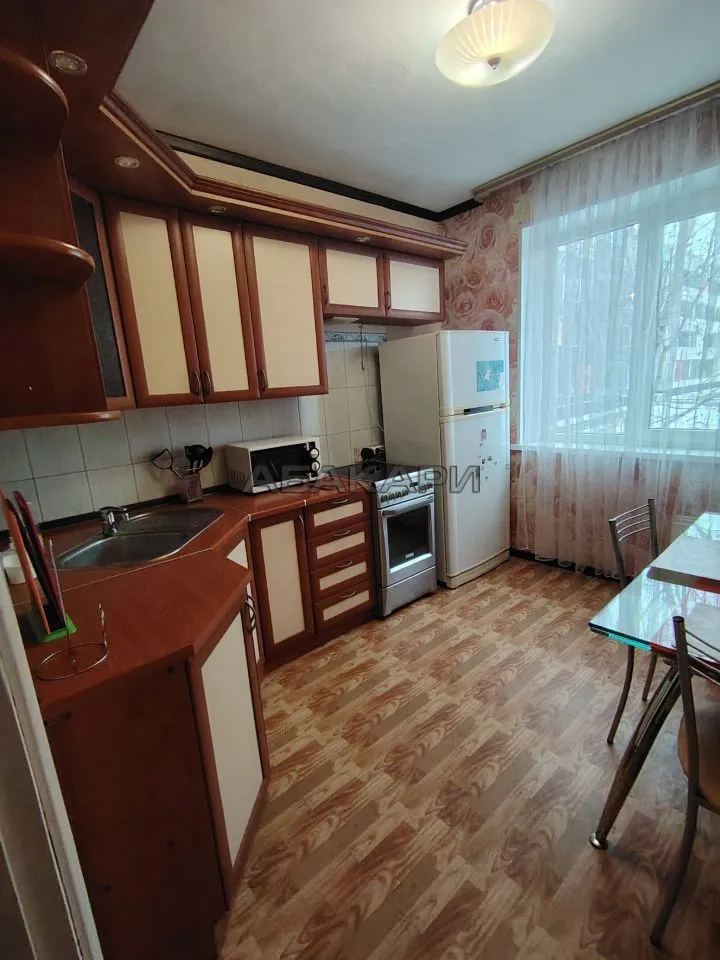 1-комнатная улица Батурина, 5Д за 31000 руб/мес фото 1 1-комнатная улица Батурина, 5Д за 31000 руб/мес фото 1