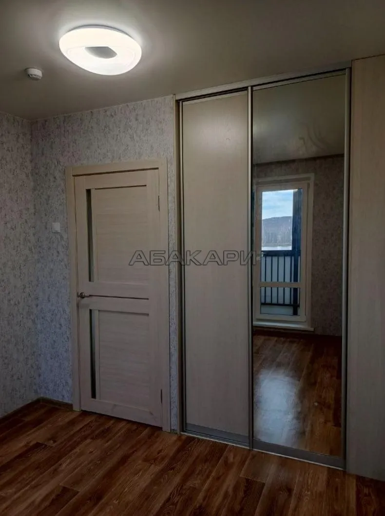 3-комнатная улица Дубровинского, 110А  за 43000 руб/мес фото 9