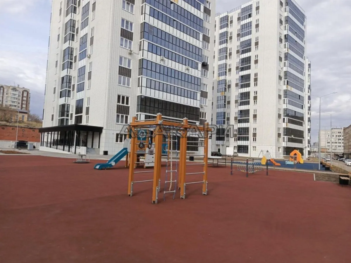 3-комнатная улица Дубровинского, 110А  за 43000 руб/мес фото 11