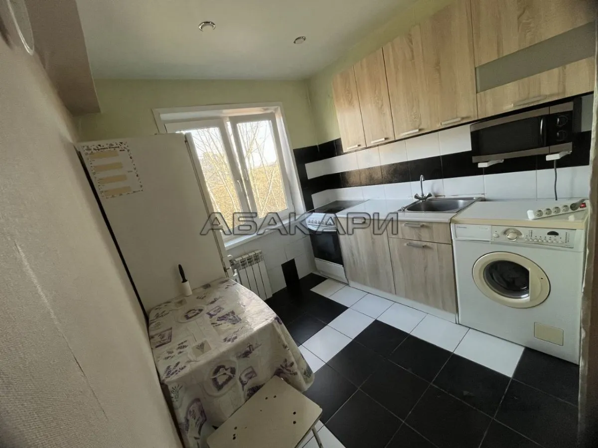 3-комнатная Кольцевая улица, 8 за 40000 руб/мес фото 1 3-комнатная Кольцевая улица, 8 за 40000 руб/мес фото 1