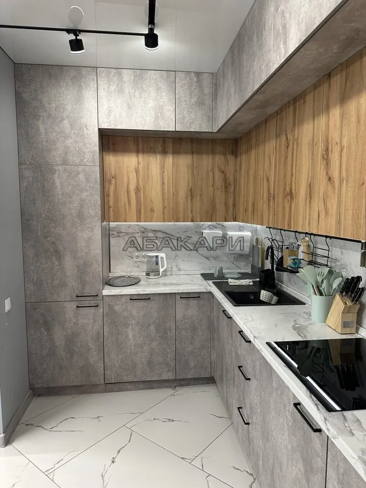 3-комнатная Парусная улица, 3  за 88000 руб/мес фото 9