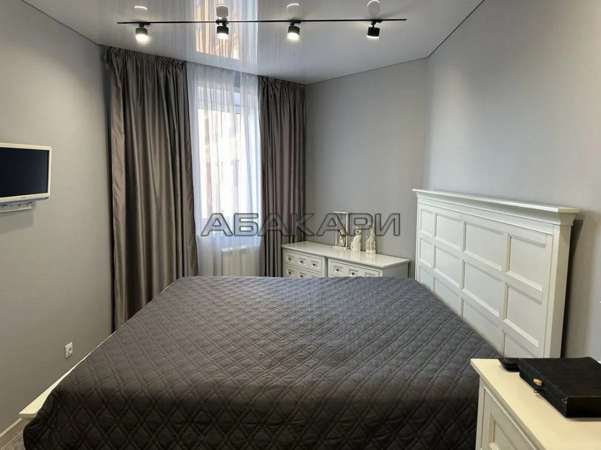 3-комнатная Парусная улица, 3  за 88000 руб/мес фото 17