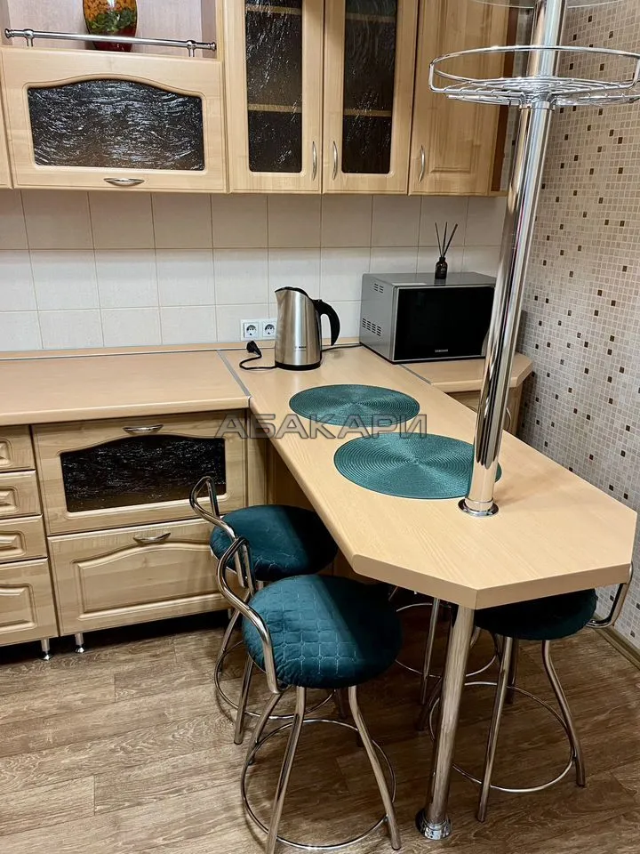 2-комнатная улица Батурина, 20  за 45000 руб/мес фото 4