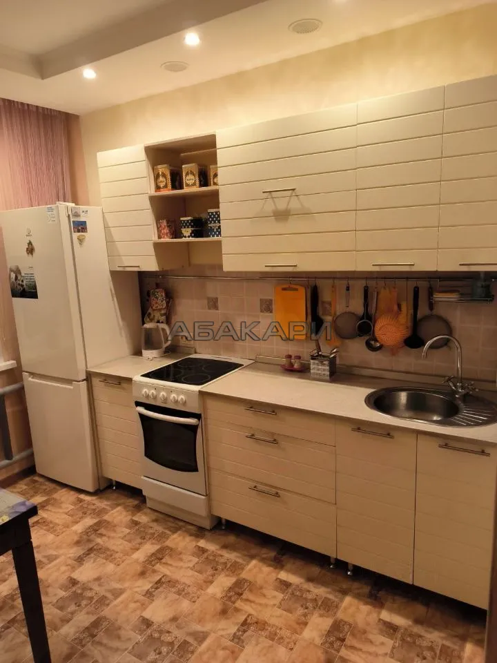 2-комнатная улица Молокова, 27  за 39500 руб/мес фото 2