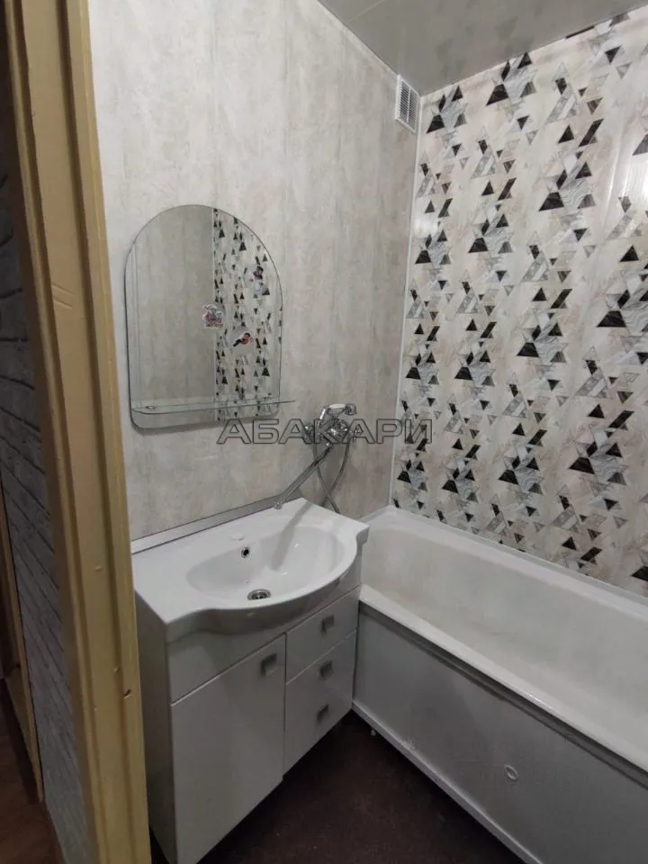 2-комнатная улица Урванцева, 2  за 40000 руб/мес фото 8