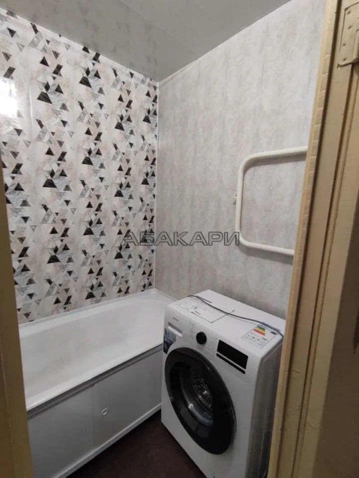 2-комнатная улица Урванцева, 2  за 40000 руб/мес фото 9